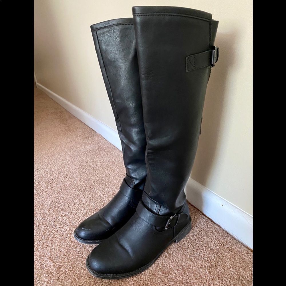 Black riding boots